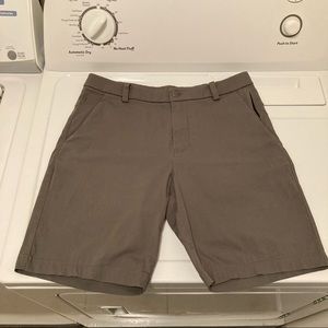 Lululemon Commission Short 9"